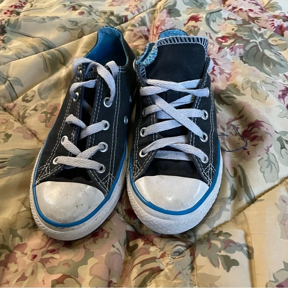 Converse Chuck Taylor All Star Youth Low Top Shoes Size 1 Black‎ White Blue